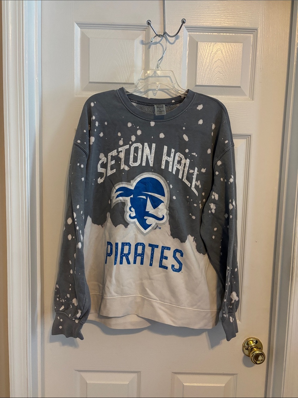 Seton Hall Pirates Gray & White Crewneck Sweatshirt